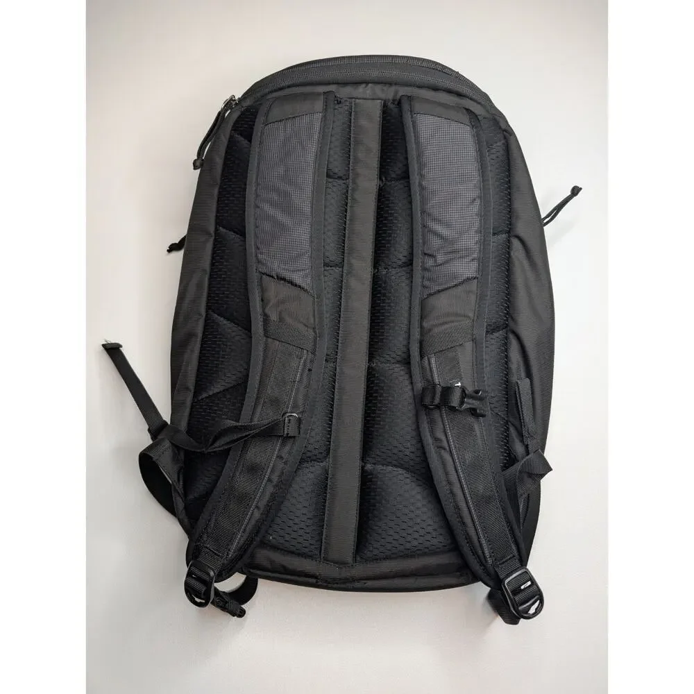 Thule Daypack Backpack Black Laptop Bag